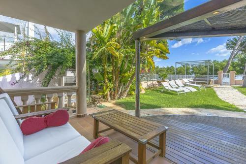 Villa Holiday Home Ran De Mar