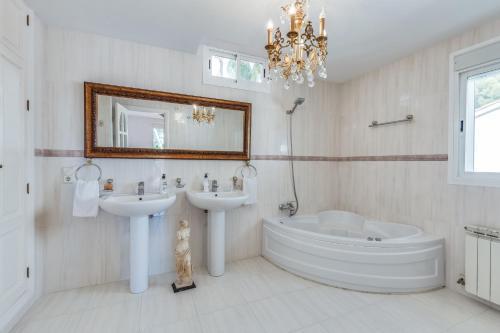 Villa Holiday Home Ran De Mar