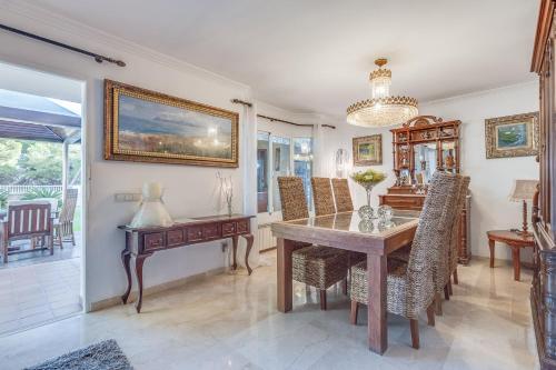Villa Holiday Home Ran De Mar