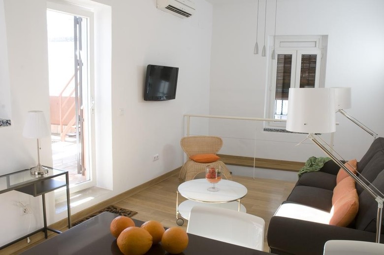C&l Quintana By Life Apartments