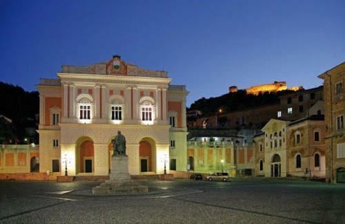 Magnifica Casa