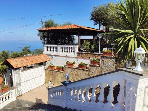 Villa Giulia Upto 12people Overlooking Capri
