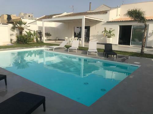 Bed & Breakfast Villa White Luxury Residence