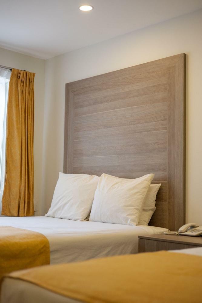 Hotel Bugambilia