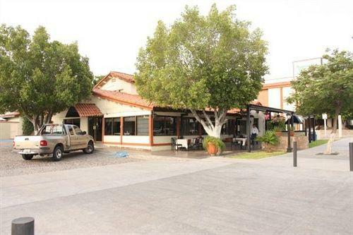 Hotel Bugambilia