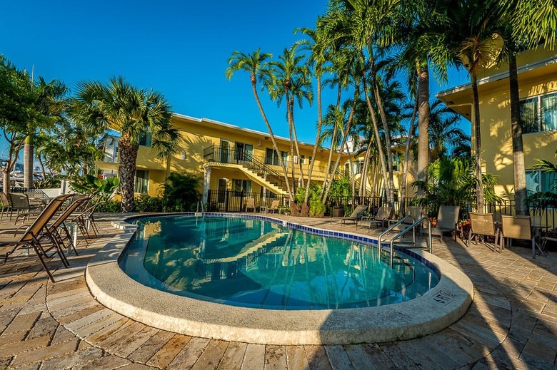 Las Olas Royal Beach Apartments