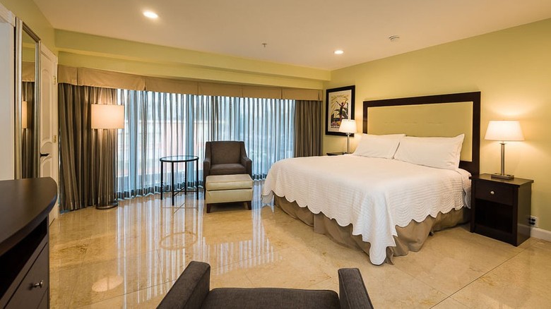 Las Olas Royal Beach Apartments