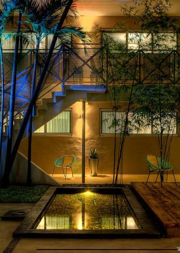 Aparthotel 1818 Meridian House