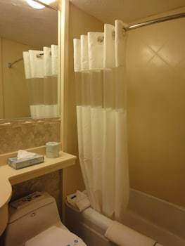 Posada Hyannis Travel Inn