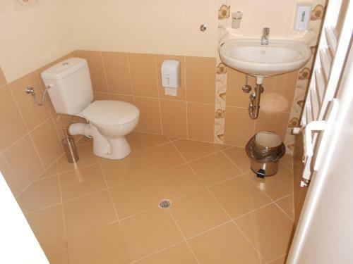 Hostal Nenchova Guest House