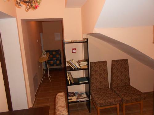 Hostal Nenchova Guest House