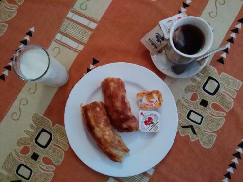 Hostal Nenchova Guest House
