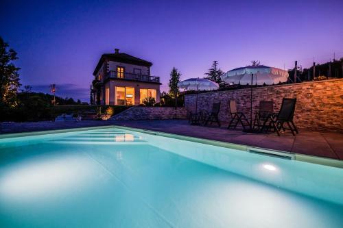 Villa Leolo' Monforte D'alba