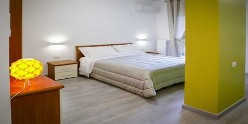 Apartamentos Up & Down Rooms