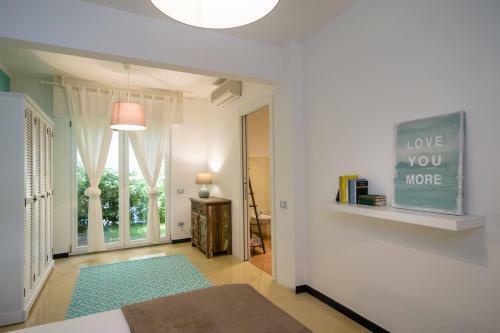 Cinque Terre Moneglia Apartments