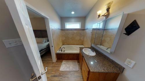 Apartamento Custom Built Home In Lake Charles!