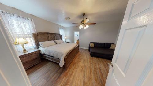 Apartamento Custom Built Home In Lake Charles!