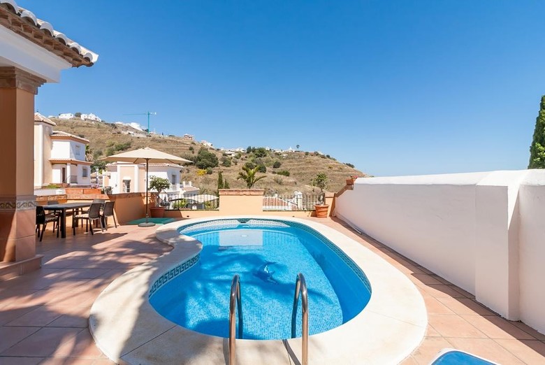 Villa Canovas Tamango Hill