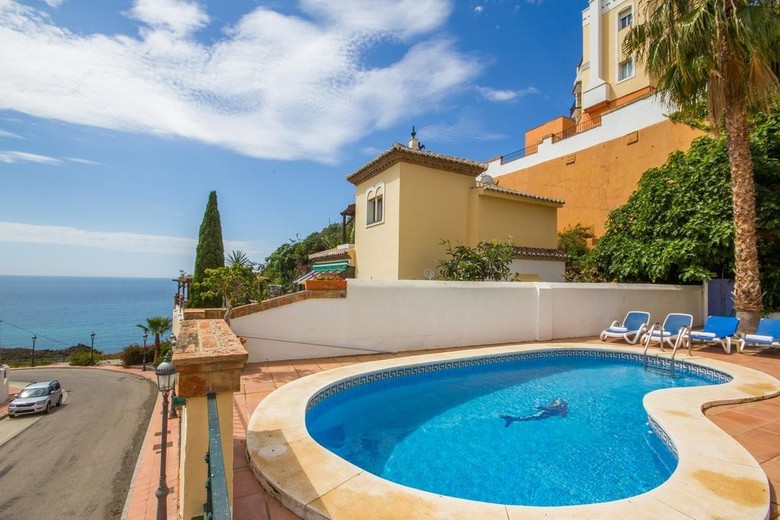 Villa Canovas Tamango Hill