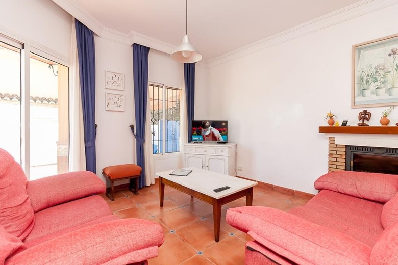 Villa Canovas Tamango Hill