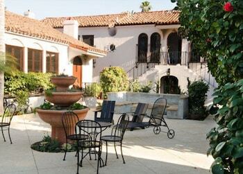 Hotel Casa Del Mar Inn