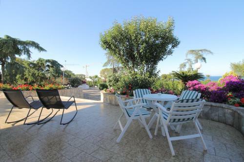 Villa Vista Mare - Con Veranda E Giardino