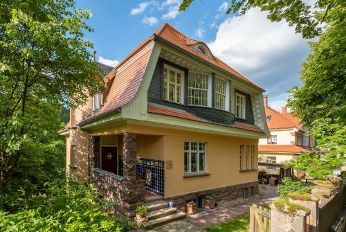 Apartamentos Ferienwohnung Villa Fr�bing