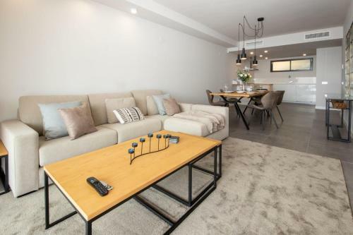Three-bedroom Apartment With Stunning Sea Views