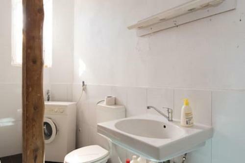 Apartamento Gro�es Einzelzimmer Mit Schreibtisch