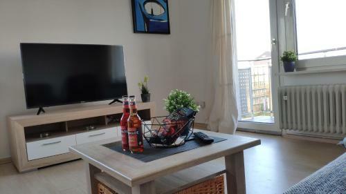 Gro�z�giges 2-zimmer Apartment Mit Balkon Im Zentrum