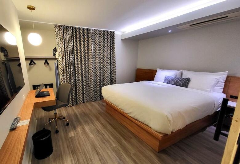 Hotel Keen