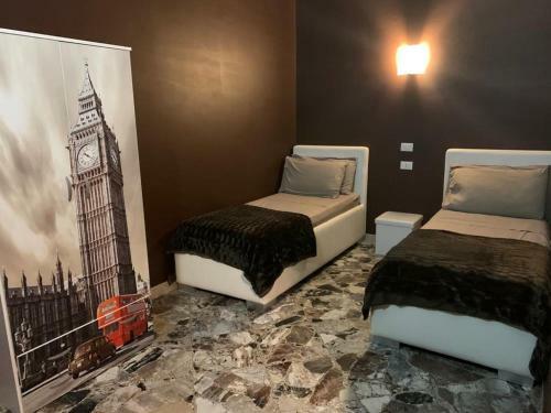 Hostal Mo' Affittacamere-tavola Calda-caffetteria