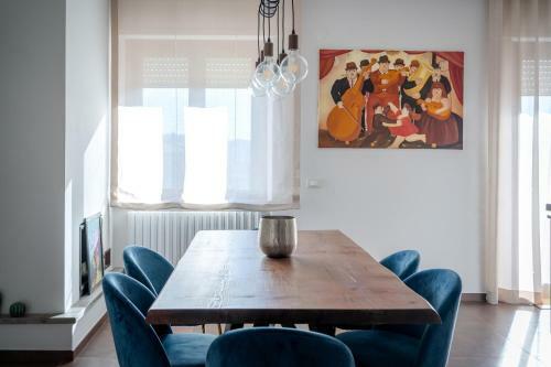 Camera Doppia In The White Apartment