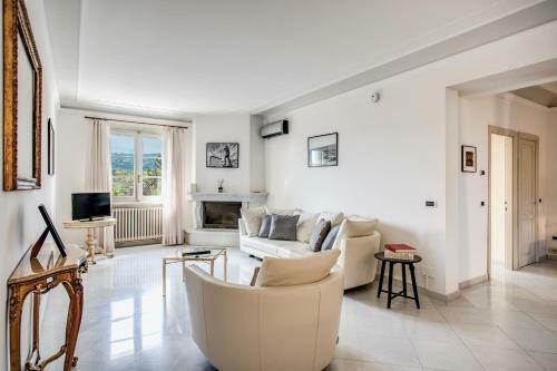 Alfresco Luxury Villa With Heated Pool
