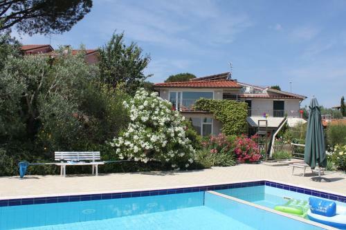 Holiday Home Villa Bobolino