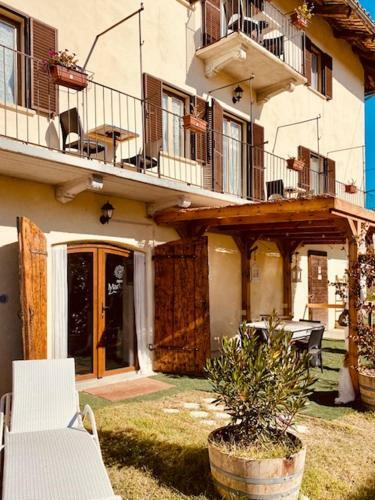 Apartamento Madama Langa Country House