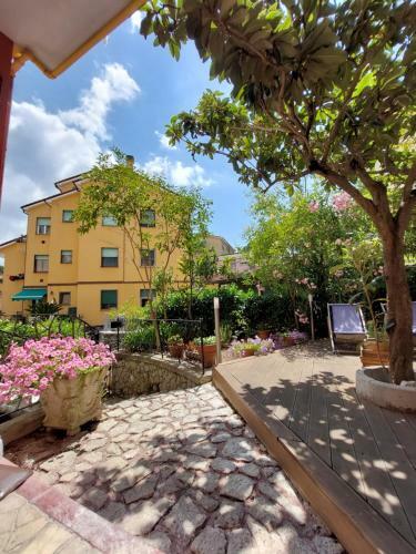 Hostal Albamare