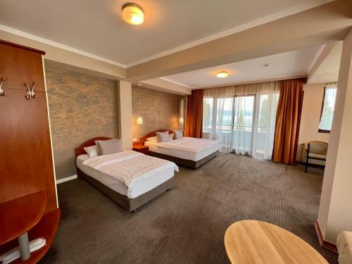 Hotel Millennium