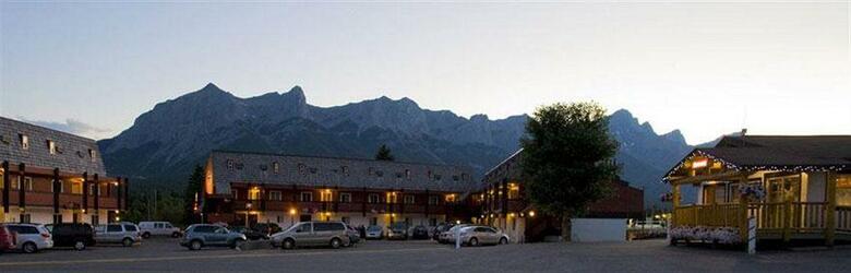Hotel Rocky Mountain Ski Lodge