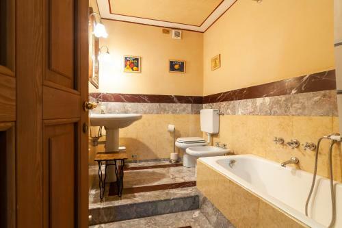 Castello Di Montonate, Two-bedroom Apartment
