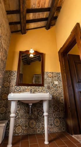 Bed & Breakfast Castello Di Petecciano Beb