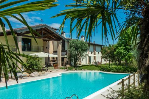 Agroturismo Agriturismo" Il Glicine Bianco"