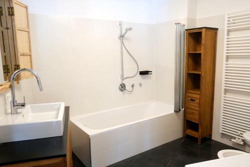 Apartamento Zentrale Desingwohnung, Dachterasse, Eigene Sauna, Grill