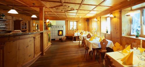 Hotel Gasthof Weisses Kreuz
