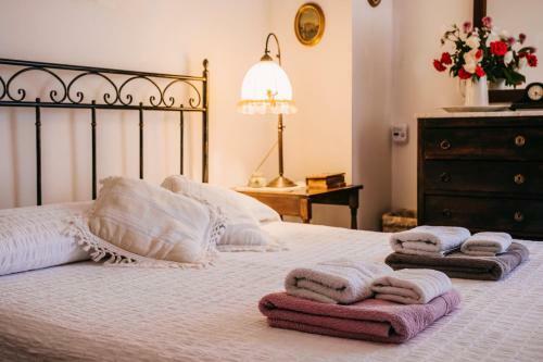 Sicilian Mountain Oasis - Entire Villa, Smart Working