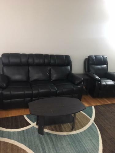 Hostal Gaithersburg Town Home Parvathi Anan