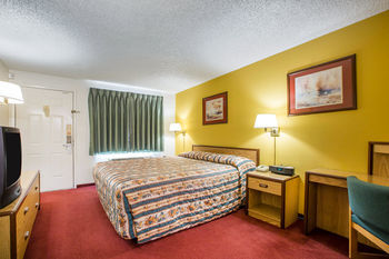 Hotel Rodeway Inn Fresno