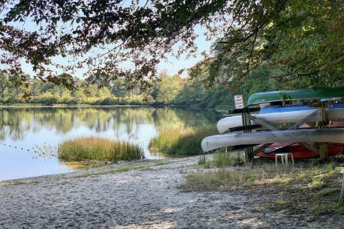 Cape Pond Paradise