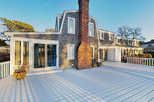 Oyster Bay Bungalow