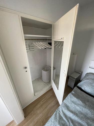 Apartamento Studio Mit Balkon In Perfekter Lage